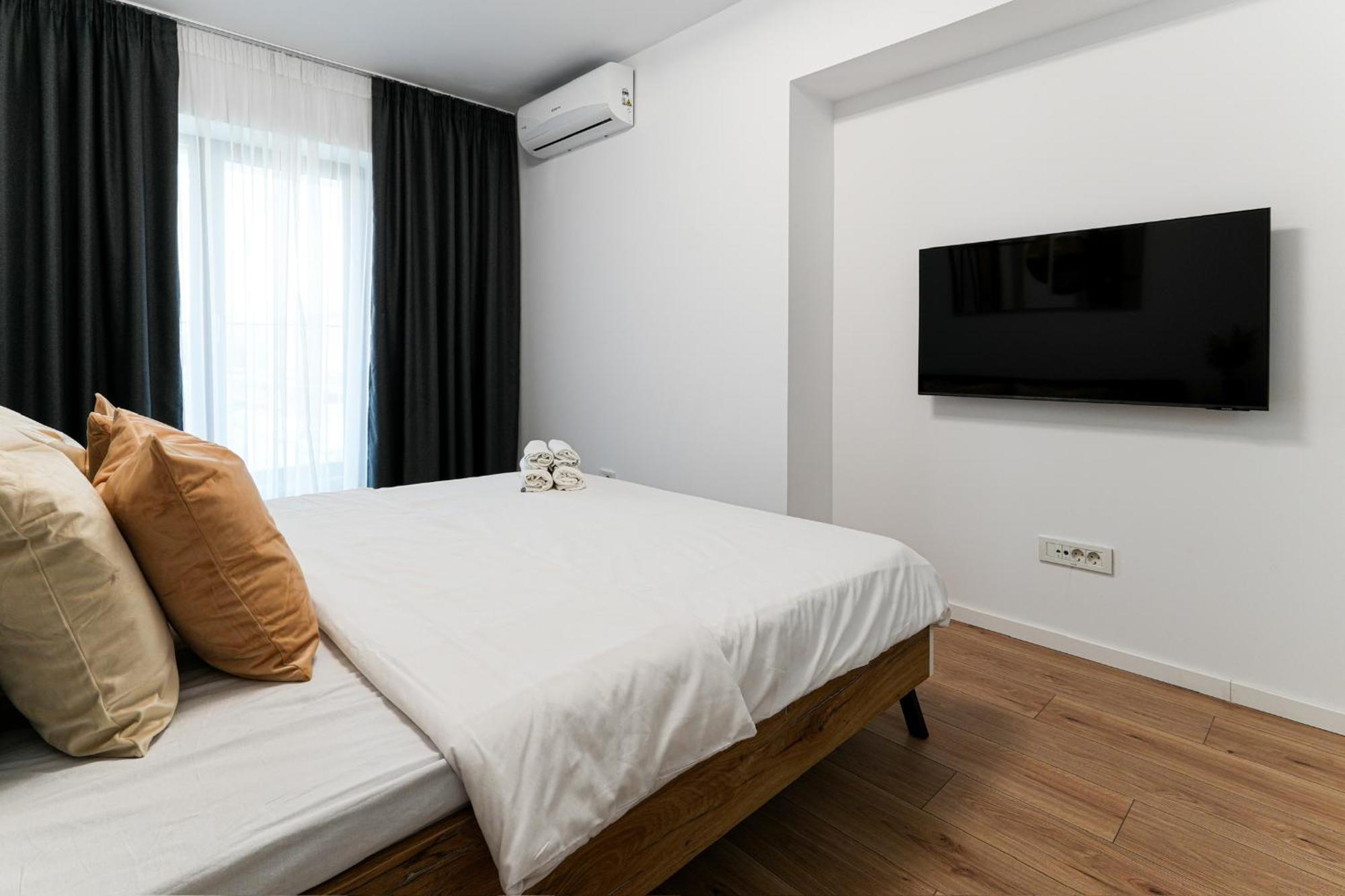 Sandra - Park-View Apt With Balcony & Parking Bukarest Exterior foto